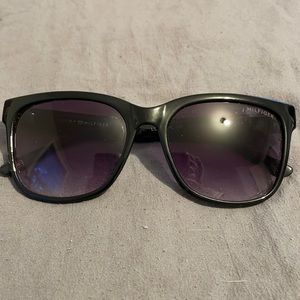 Black Tommy Hilfiger Sunglasses